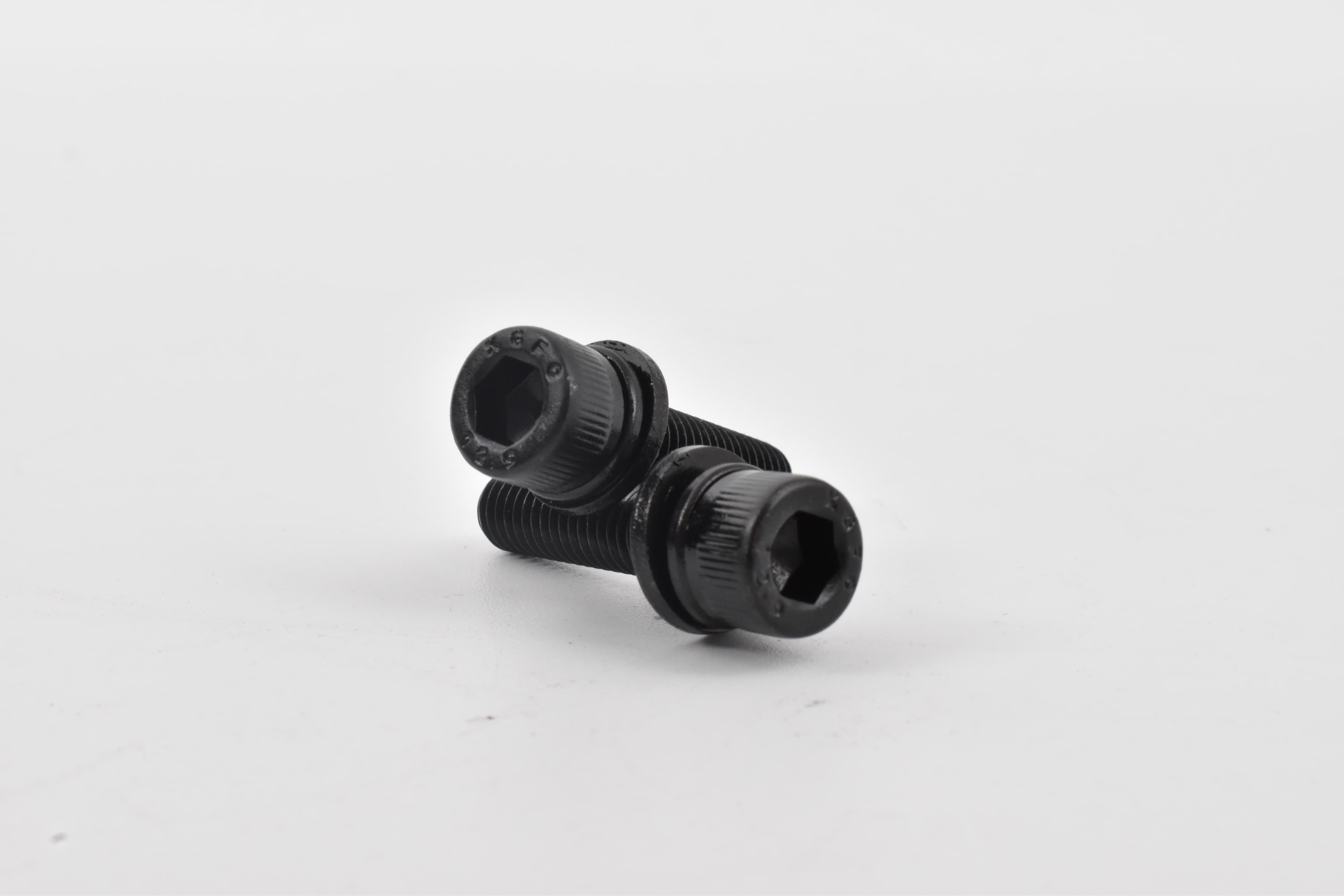 Black oxide Hex Socket Cap Head Combination Screws thumbnail 2