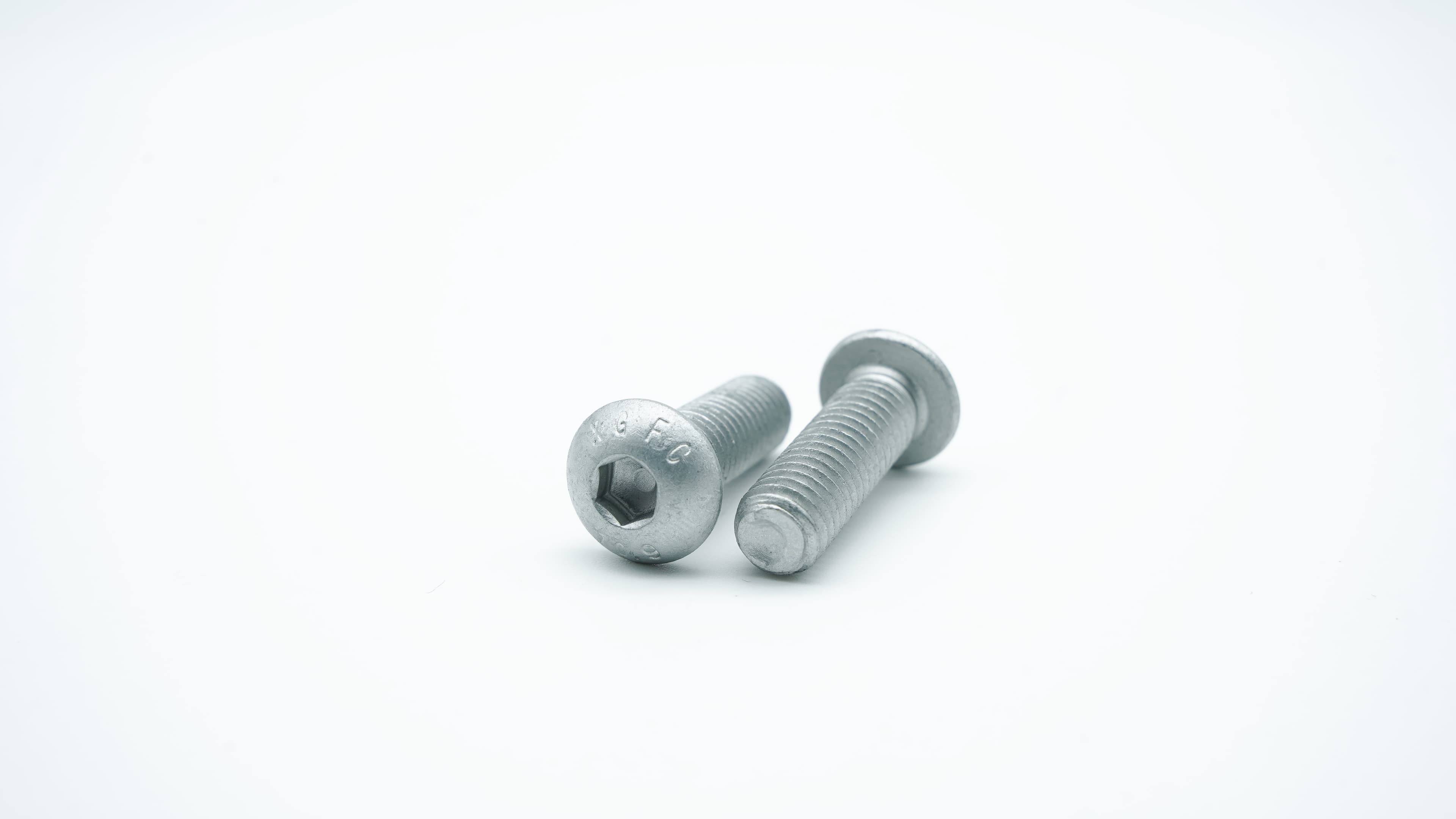 Dacromet-coated Hex Socket Button Head Screws thumbnail 3