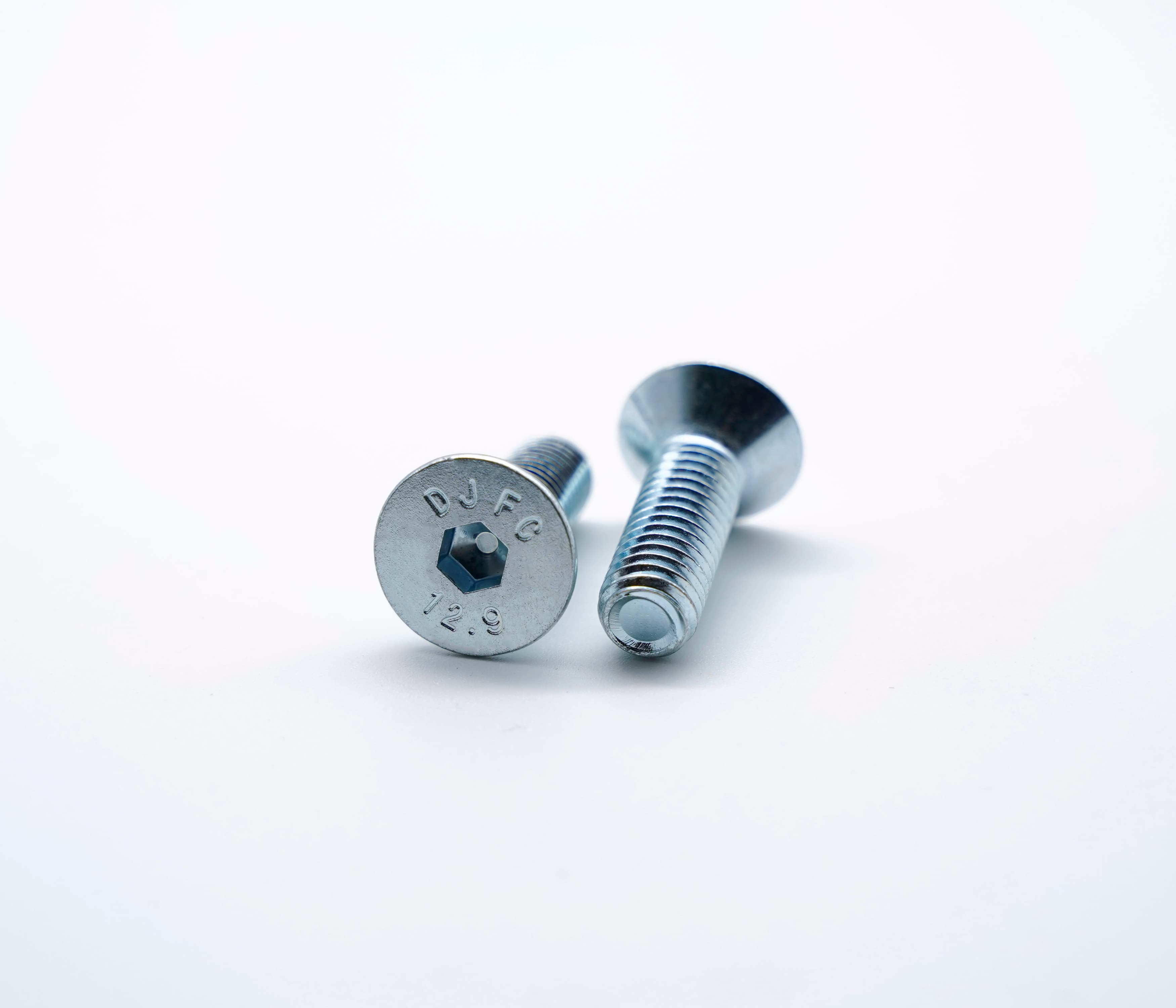 Grade 12.9 Galvanized Hex Socket Countersunk Head Cap Screws thumbnail 2