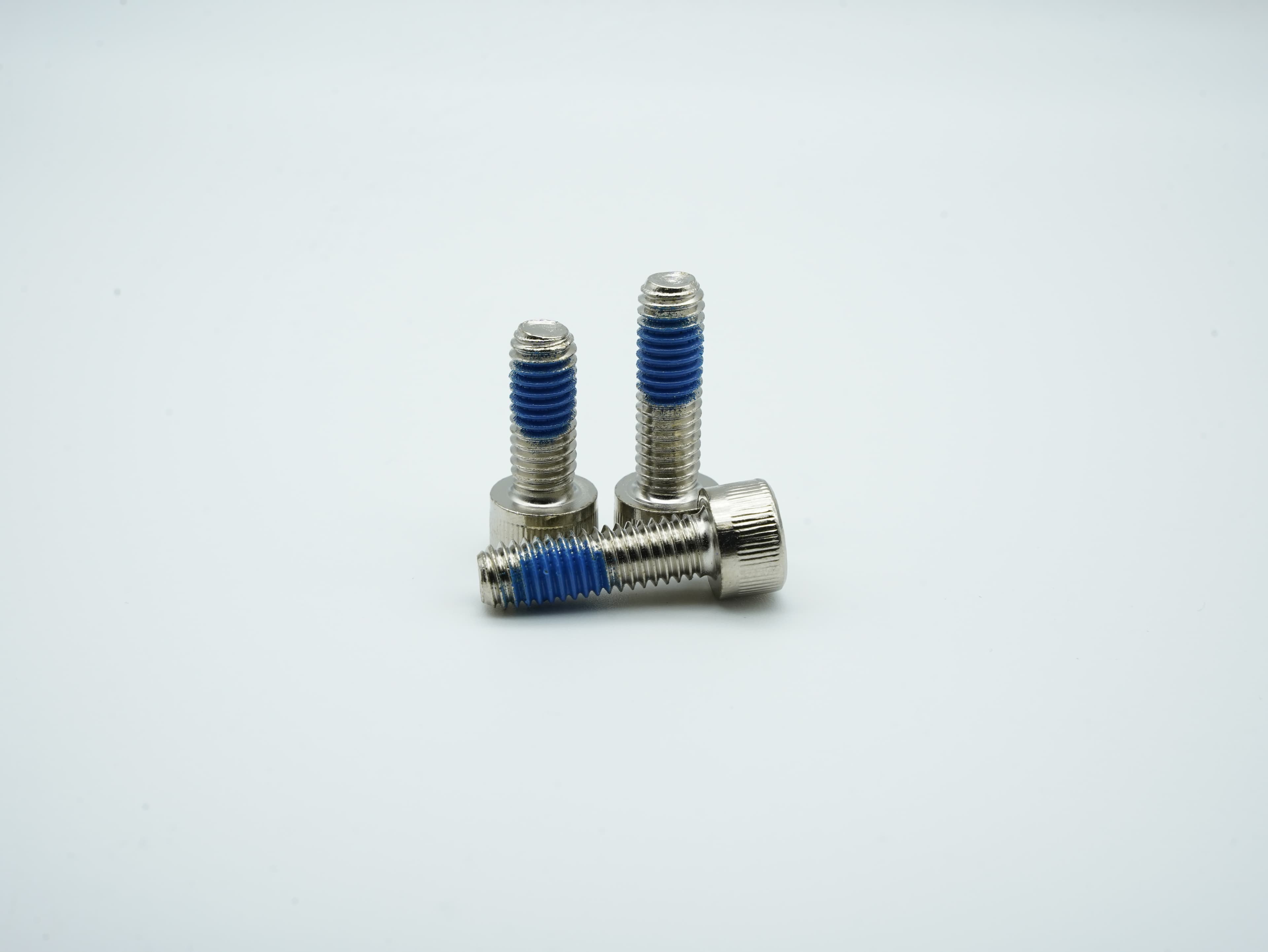 Nickel-plated And Adhesive Hex Socket Head Cap Screws thumbnail 4