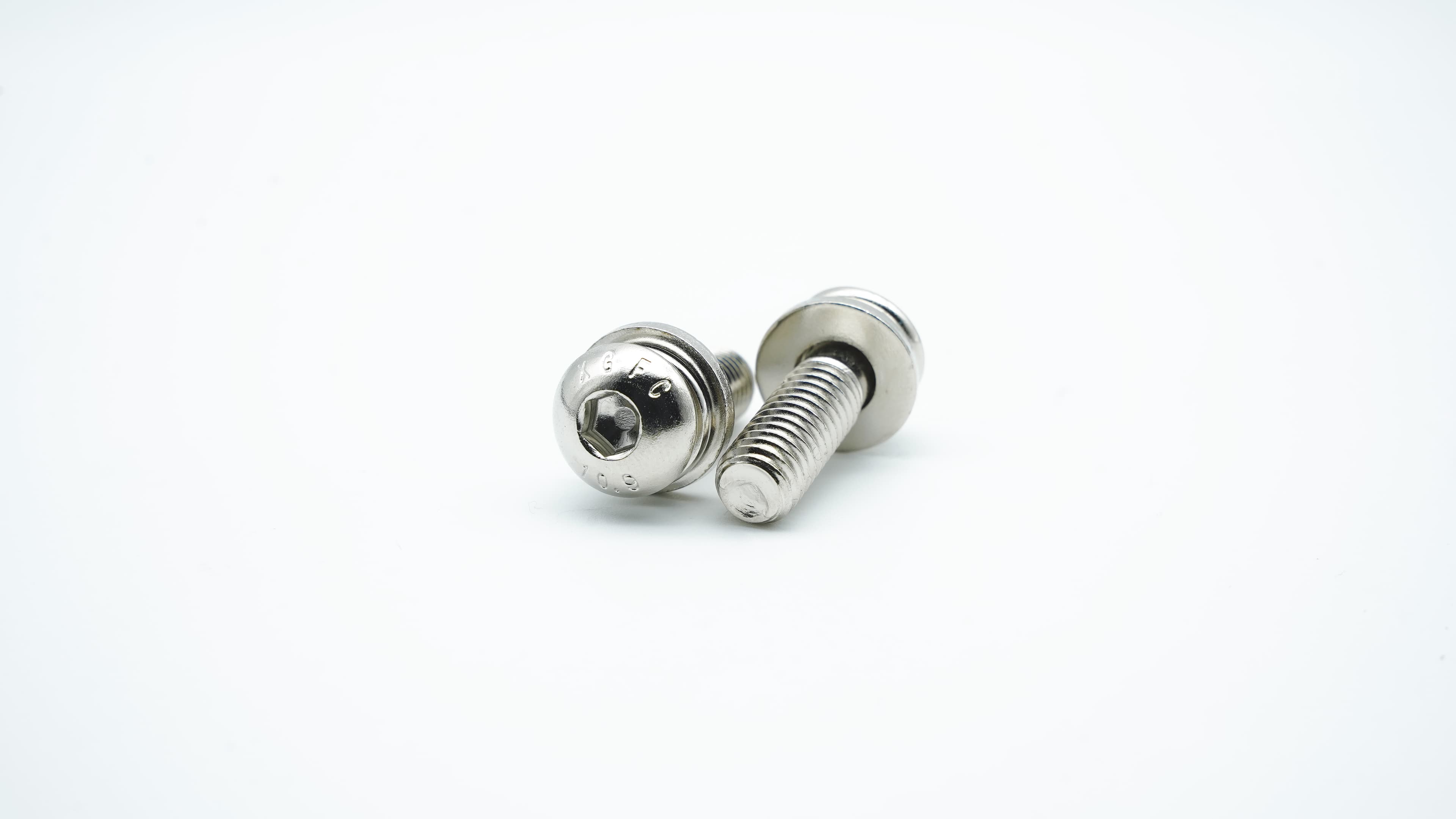 Nickel-plated Hex Socket Button Head Combination Screws thumbnail 3