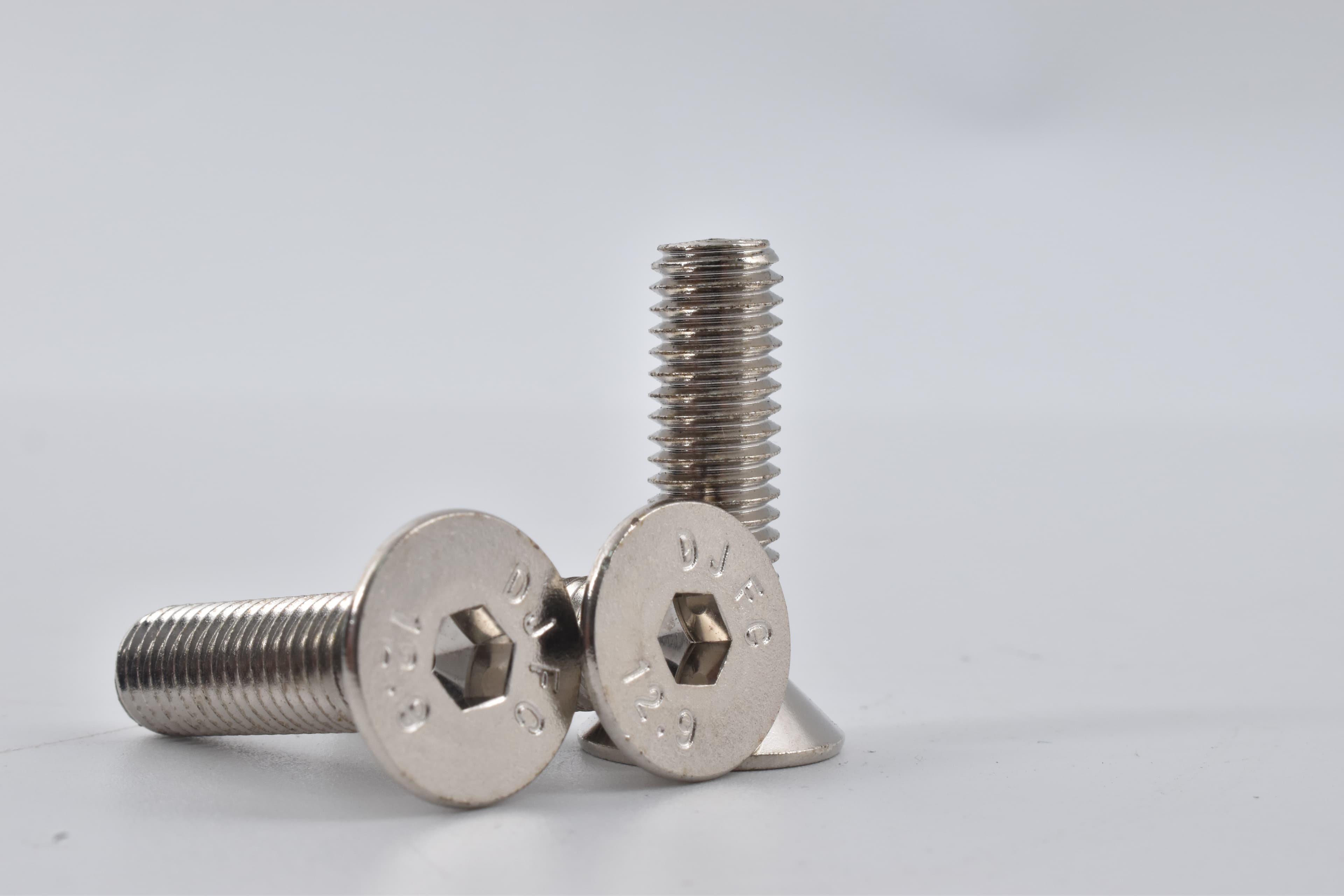 Nickel-plated Hex Socket Countersunk Head Cap Screws thumbnail 2