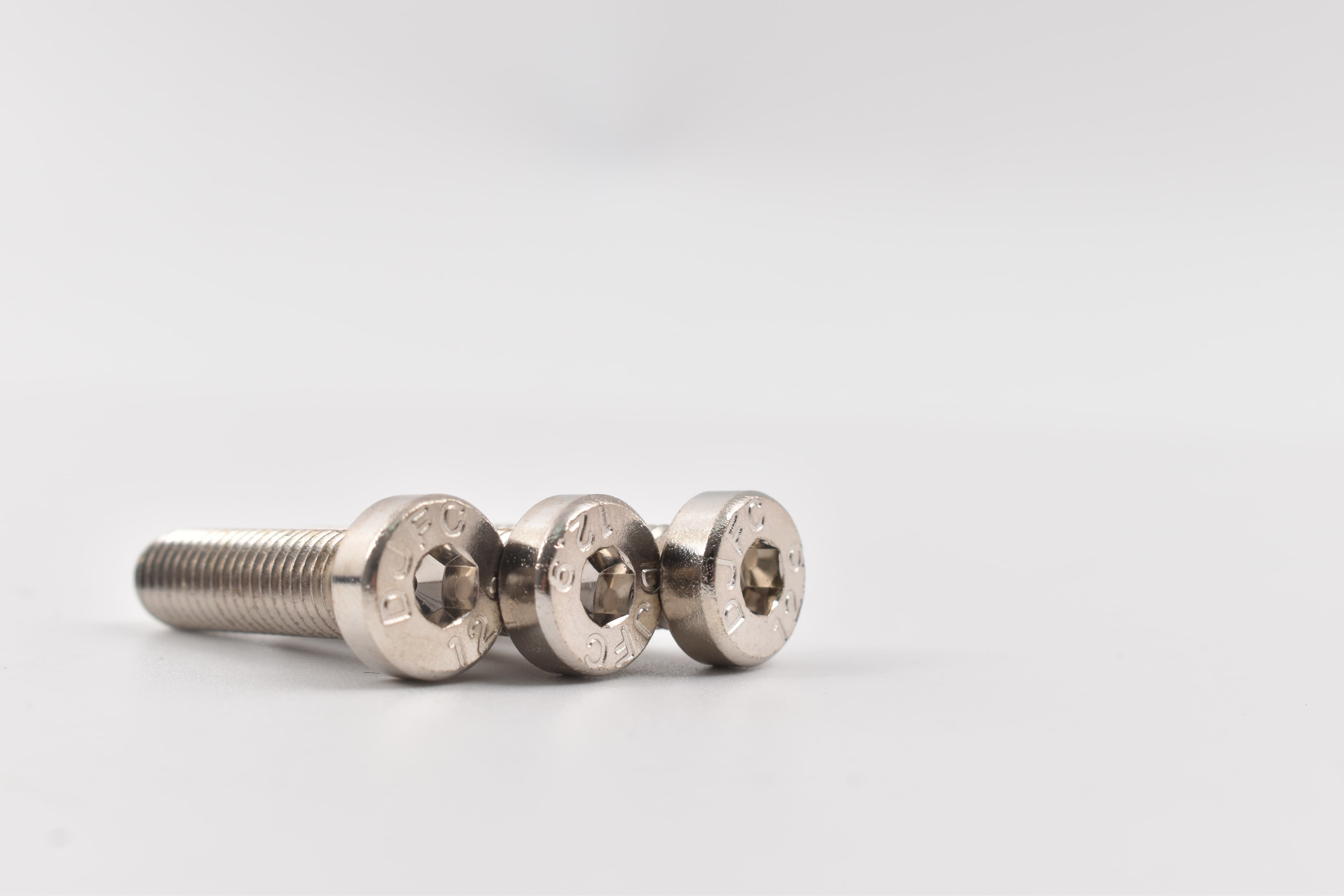 Nickel-plated Hex Socket Thin Head Cap Screws thumbnail 3